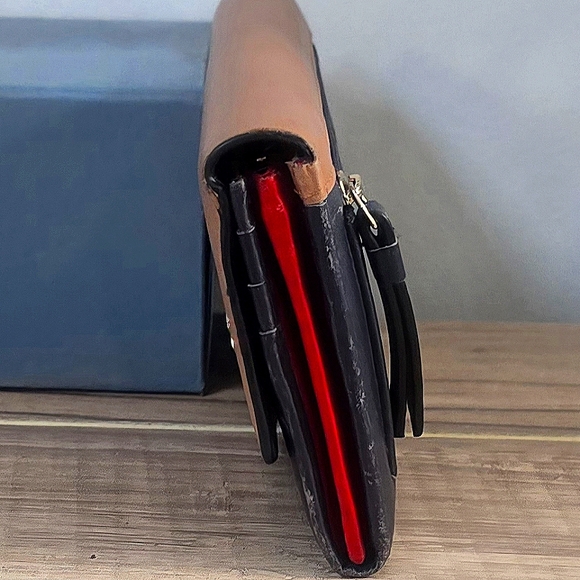 740 RADLEY London  Womens Smooth Soft Leather Flapover Wallet 7"W  3.7"H  1"D - Picture 3 of 9